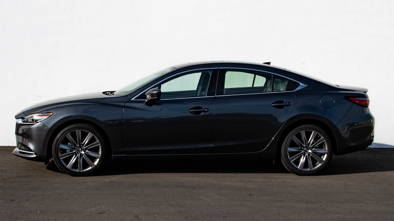Illustration for article titled The Turbocharged 2018 Mazda 6 Is Nicer But It’s No Four-Door Miata